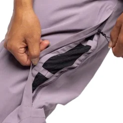 686 GORE-TEX Willow Pants - Women's-Women Snow Clothing|Snowboard Pants & Bibs