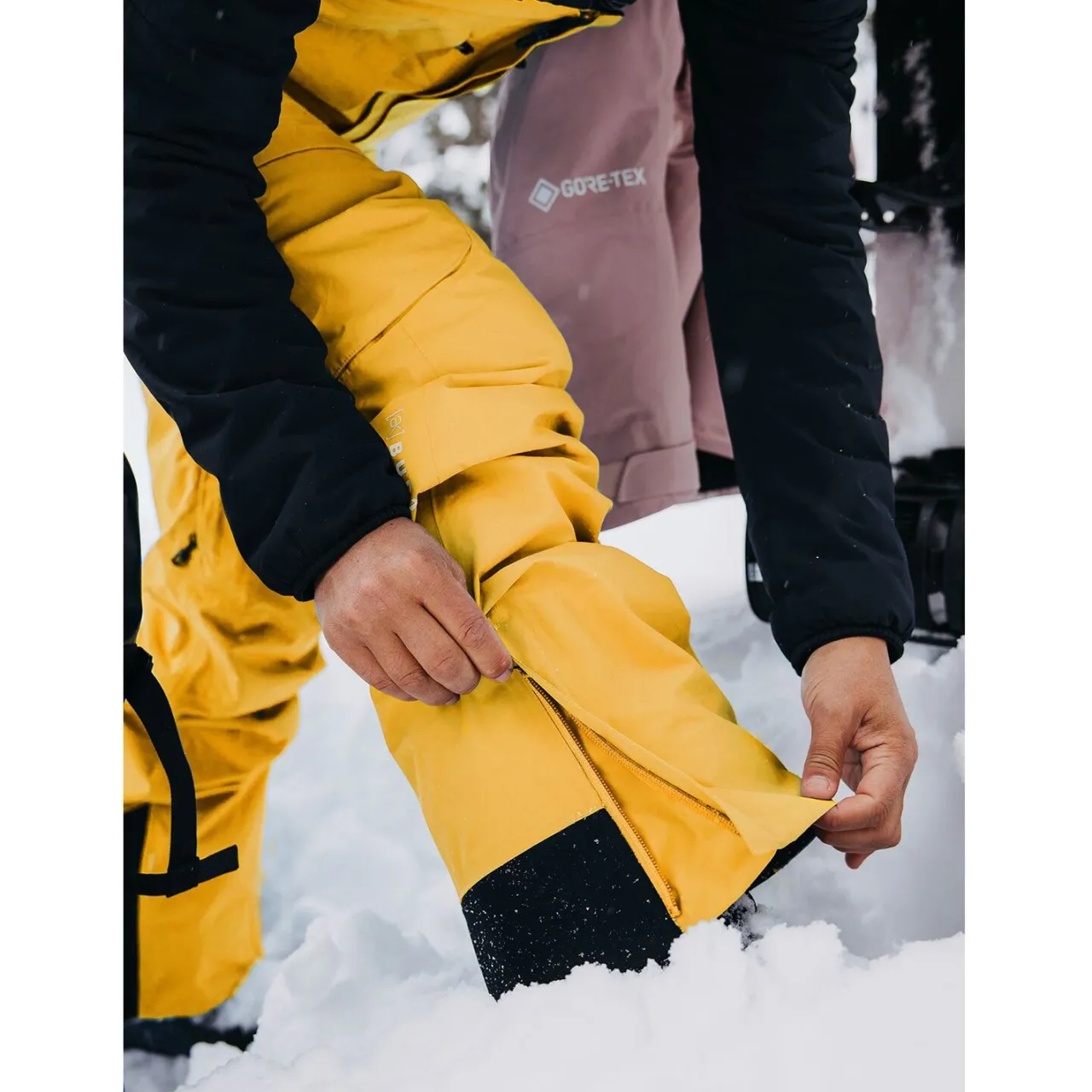 Burton AK Kimmy GORE-TEX 3L Stretch Bibs - Women's-Women Snow Clothing|Snowboard Pants & Bibs