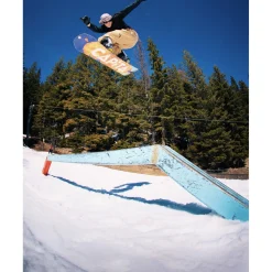 CAPiTA Defenders Of Awesome Snowboard + Union Ultra Snowboard Bindings 2025- Snowboards With Bindings|Snowboard Packages