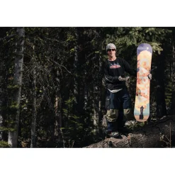 CAPiTA Defenders Of Awesome Snowboard + Union Force Snowboard Bindings + thirtytwo Lashed Double Boa Snowboard Boots 2025- Snowboard Packages