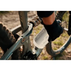 Fidlock Twist 750 25oz Compact Water Bottle with Bike Base- Water Bottles & Cages