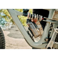 Fidlock Twist 750 25oz Compact Water Bottle with Bike Base- Water Bottles & Cages