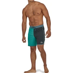 Patagonia Hydropeak Scallop 18