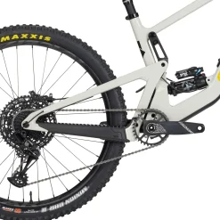 Santa Cruz Bronson 4.1 C R Complete Mountain Bike 2024- Mountain Bikes