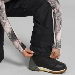 The North Face Dawnstrike GORE-TEX Insulated Short Pants - Women's-Women Short|Snow Clothing
