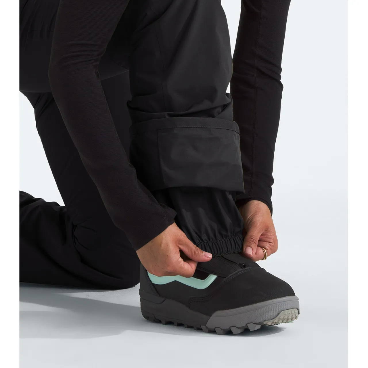 The North Face Freedom Insulated Short Bibs - Women's-Women Short|Snow Clothing