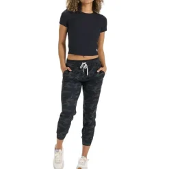 Vuori Short-Sleeve Pose Fitted T-Shirt - Women's-Women Active Clothing|Casual Clothing