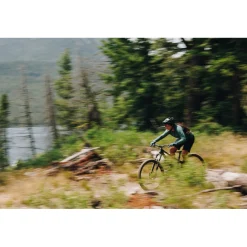 Wild Rye Freel Shorts - Women's-Women Shorts|Women's Bike Clothing